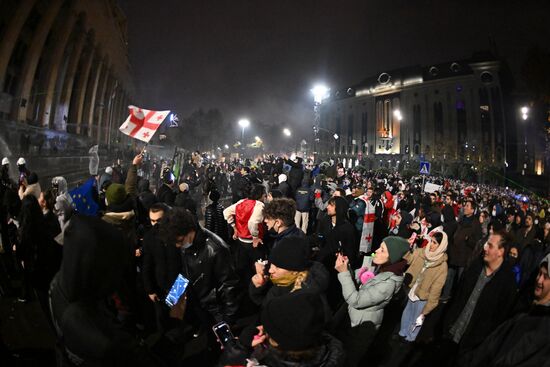 Акция протеста оппозиции в Тбилиси