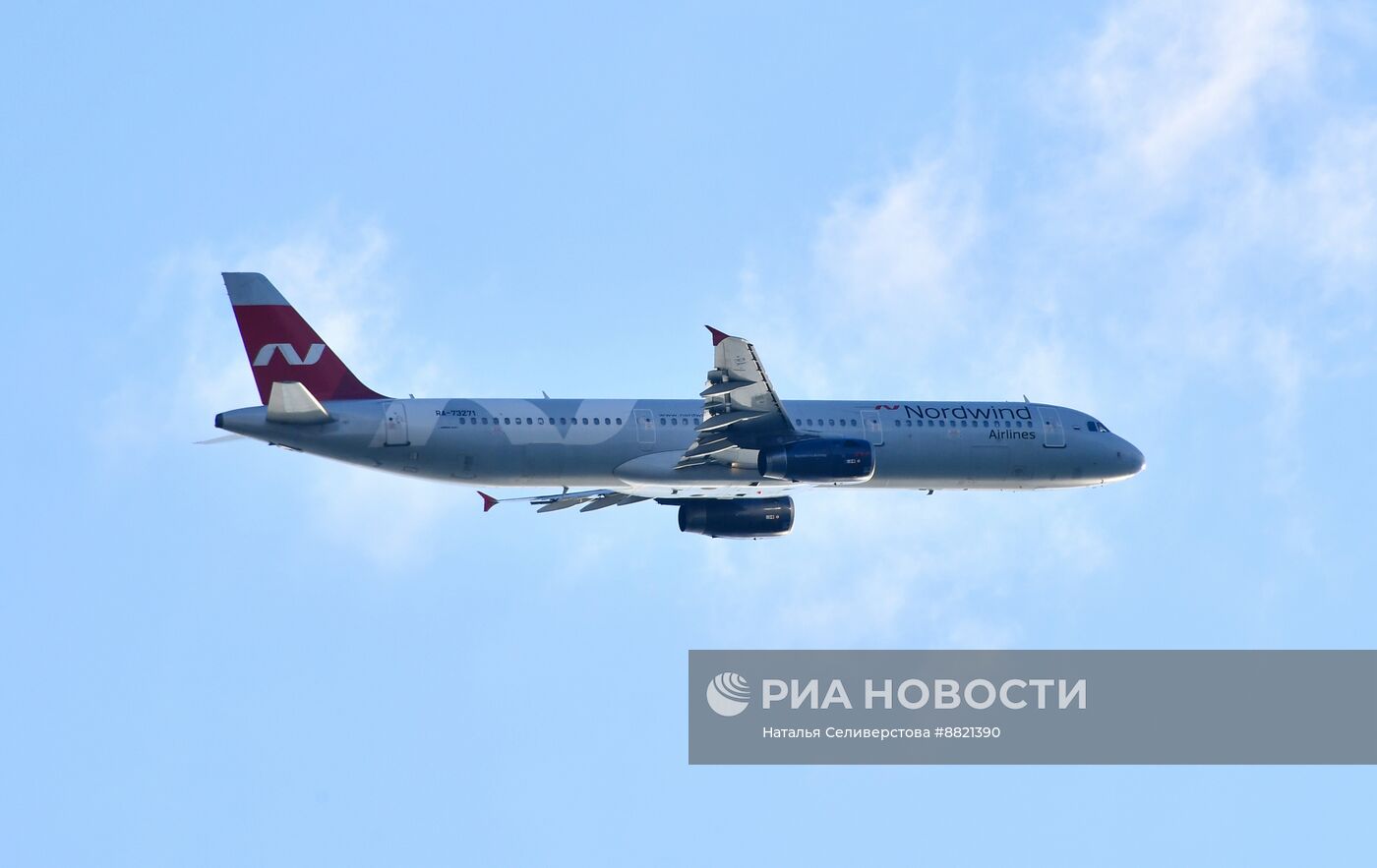 Самолет Airbus A321-231 авиакомпании Nordwind