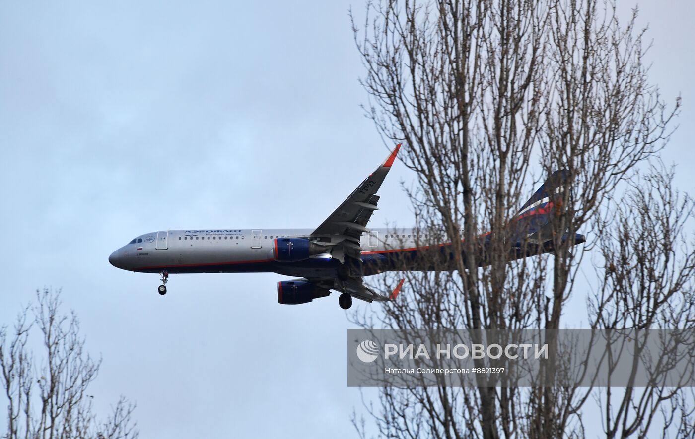 Самолет Airbus A321-211