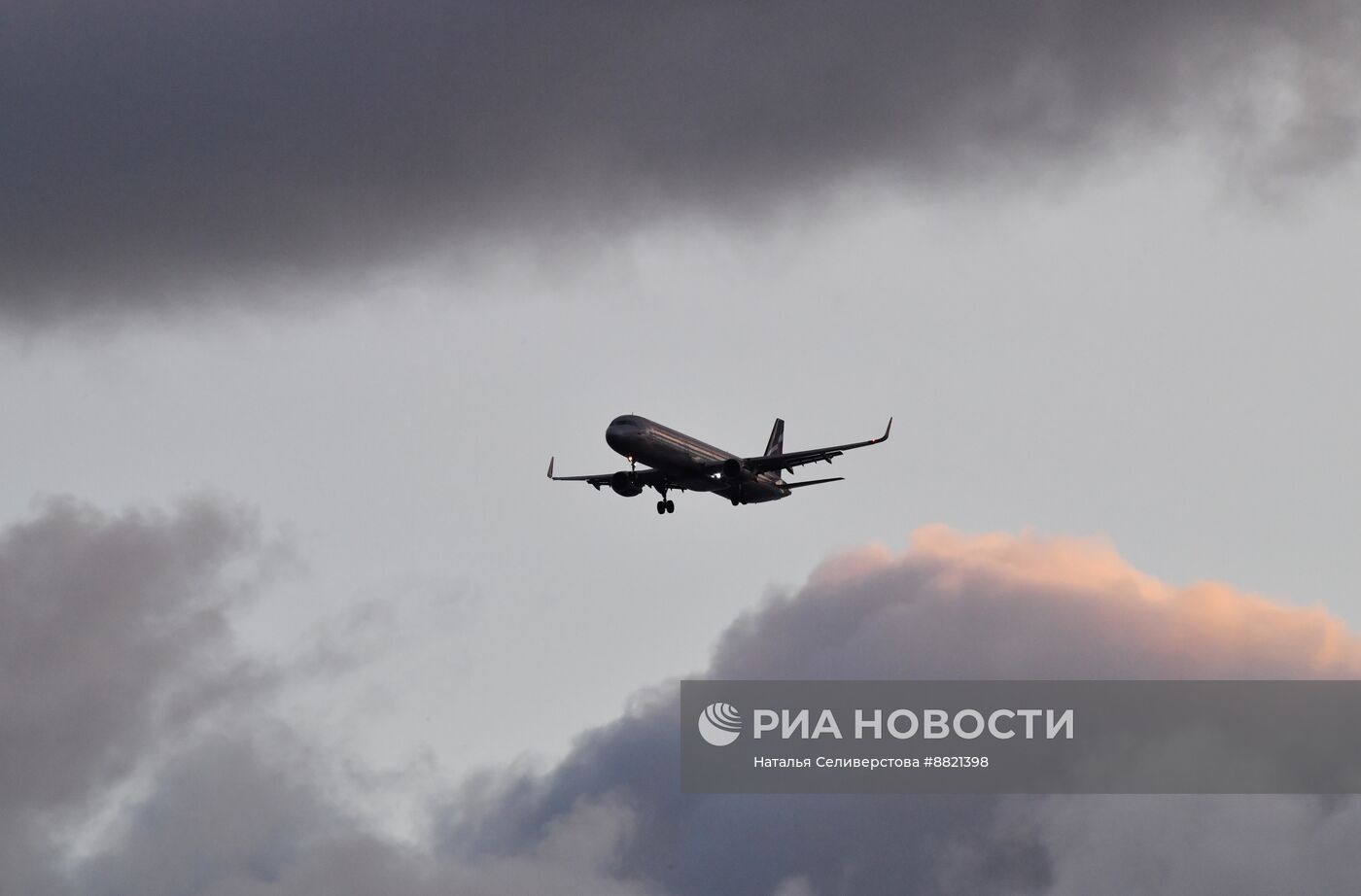Самолет Airbus A321-211