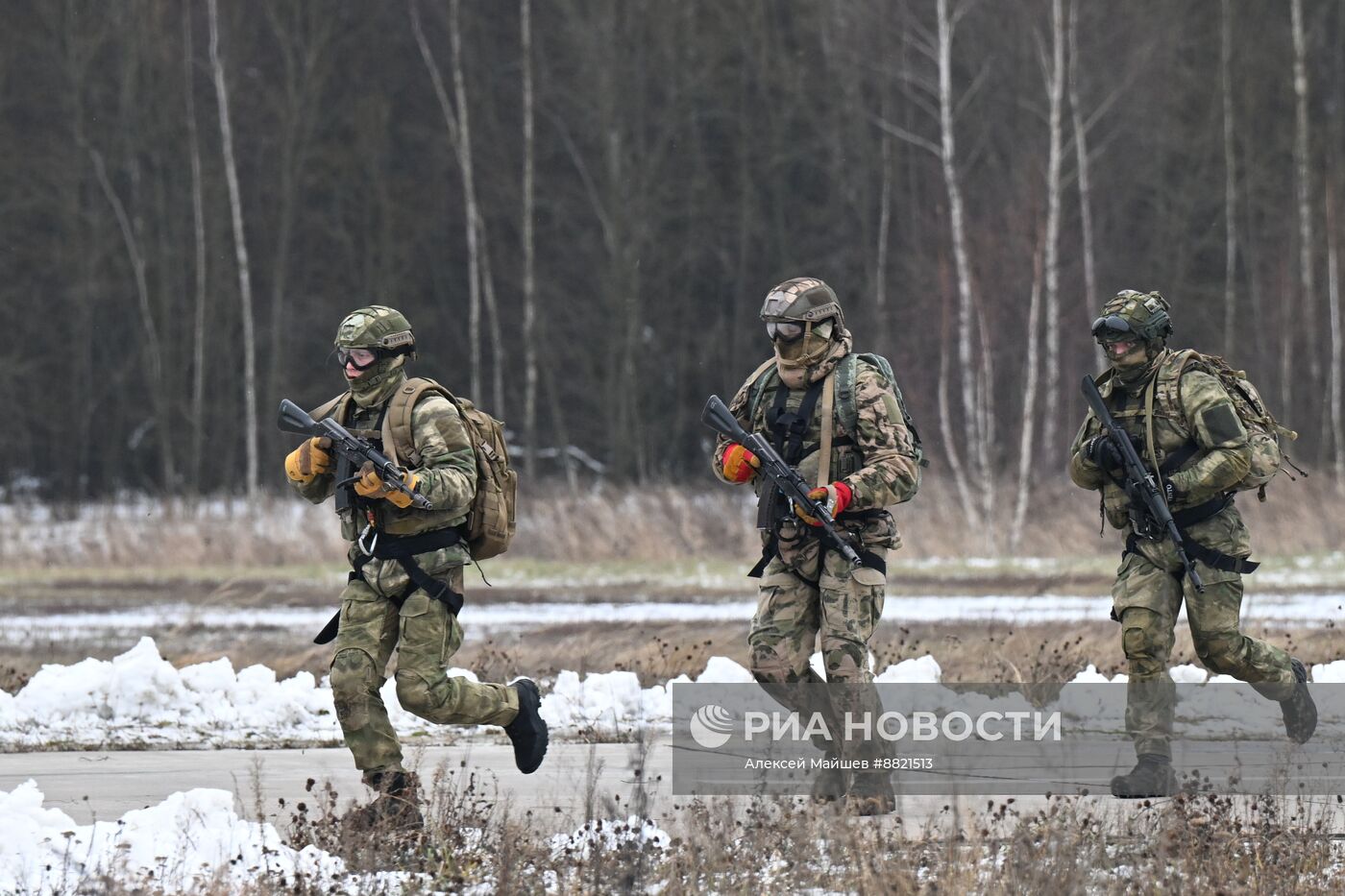 Десантная подготовка военнослужащих и спецназа Росгвардии 