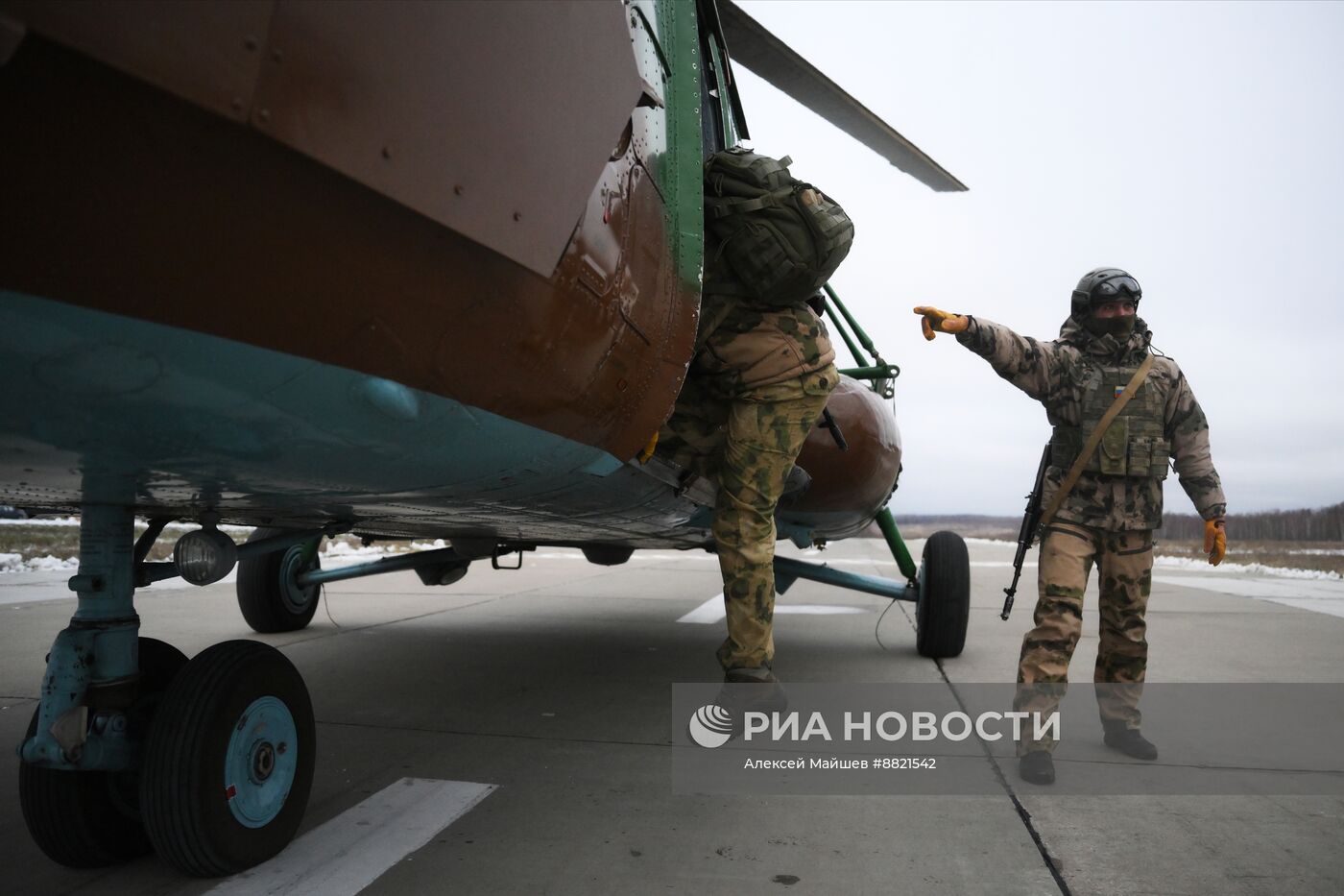 Десантная подготовка военнослужащих и спецназа Росгвардии 