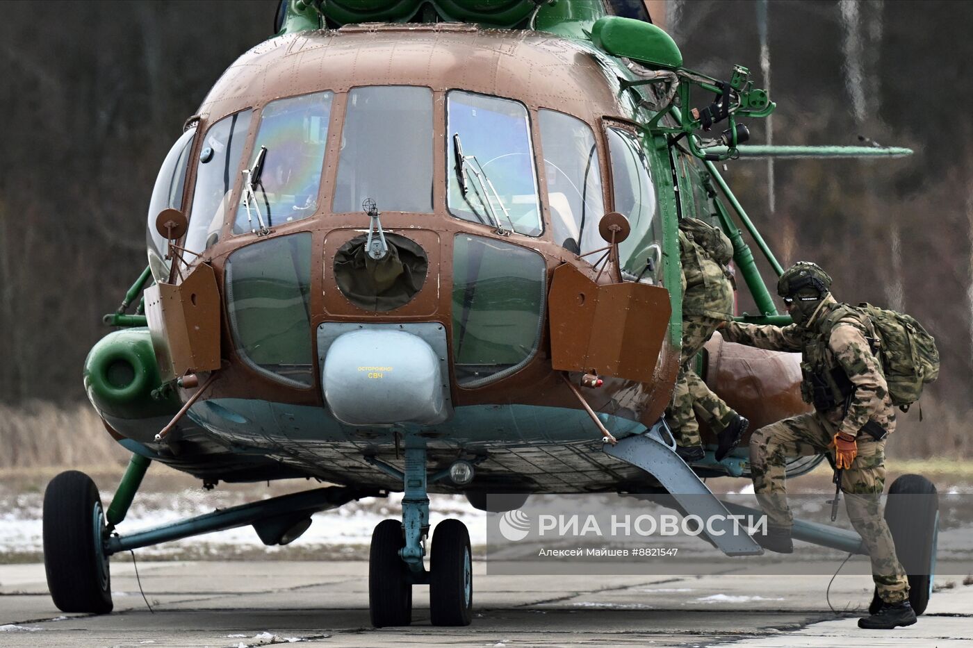 Десантная подготовка военнослужащих и спецназа Росгвардии 