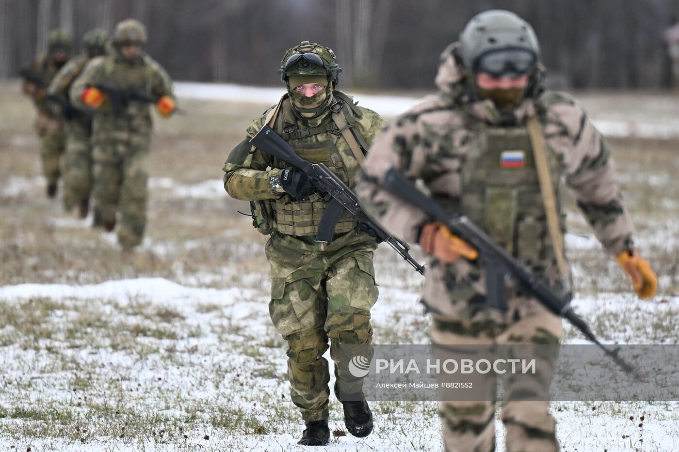 Десантная подготовка военнослужащих и спецназа Росгвардии 