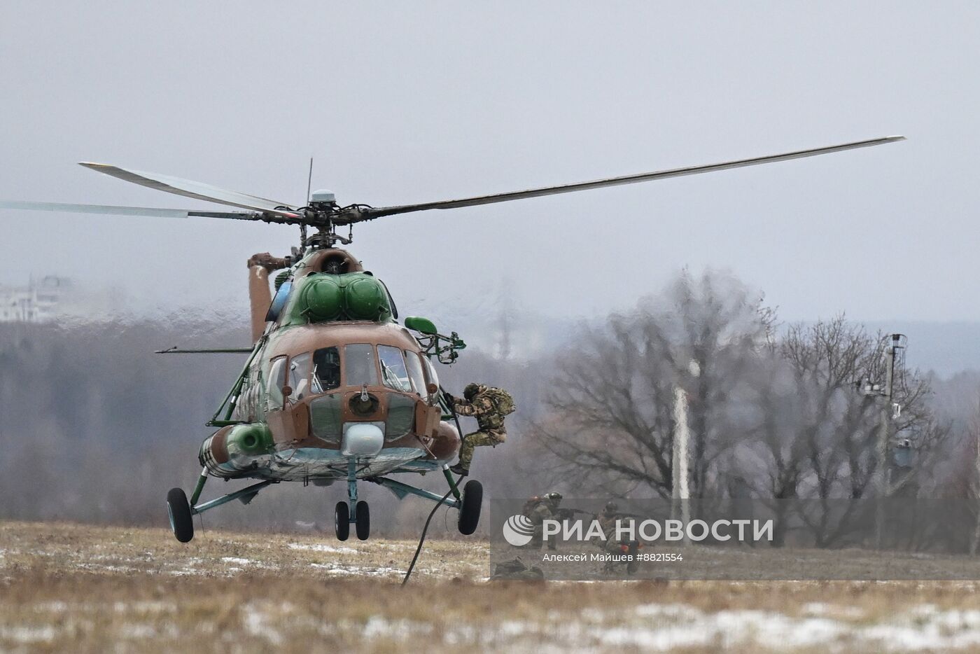 Десантная подготовка военнослужащих и спецназа Росгвардии 