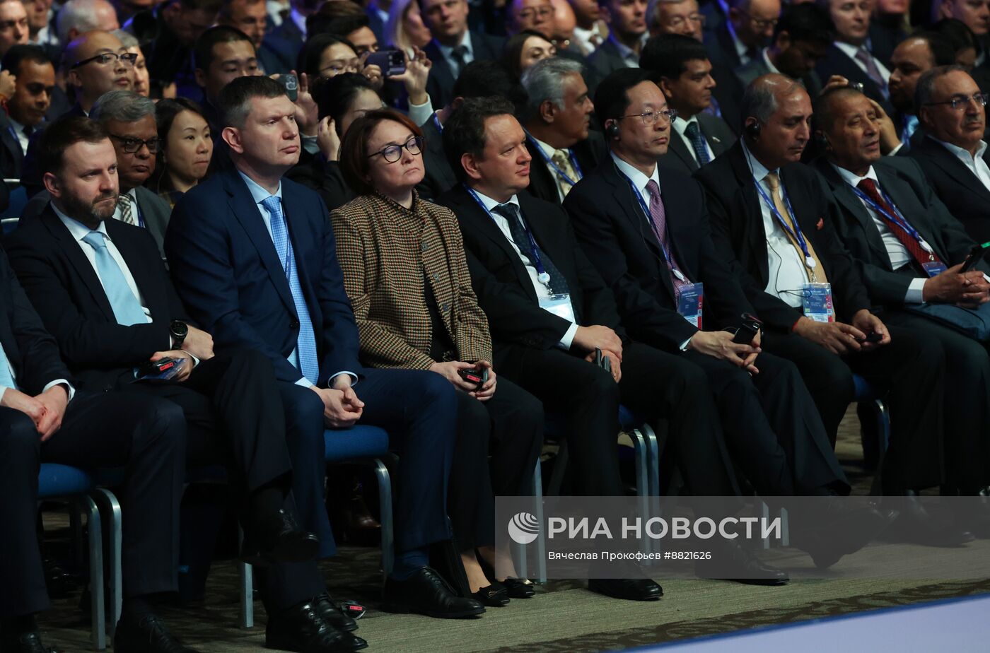 Президент Владимир Путин принял участие в инвестиционном форуме ВТБ "Россия зовет!"