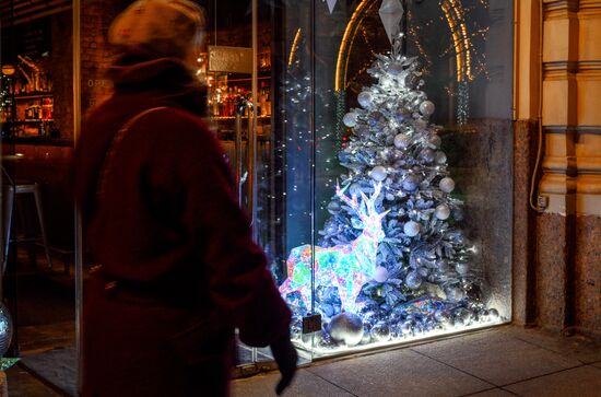 Новогоднее украшение центра Санкт-Петербурга