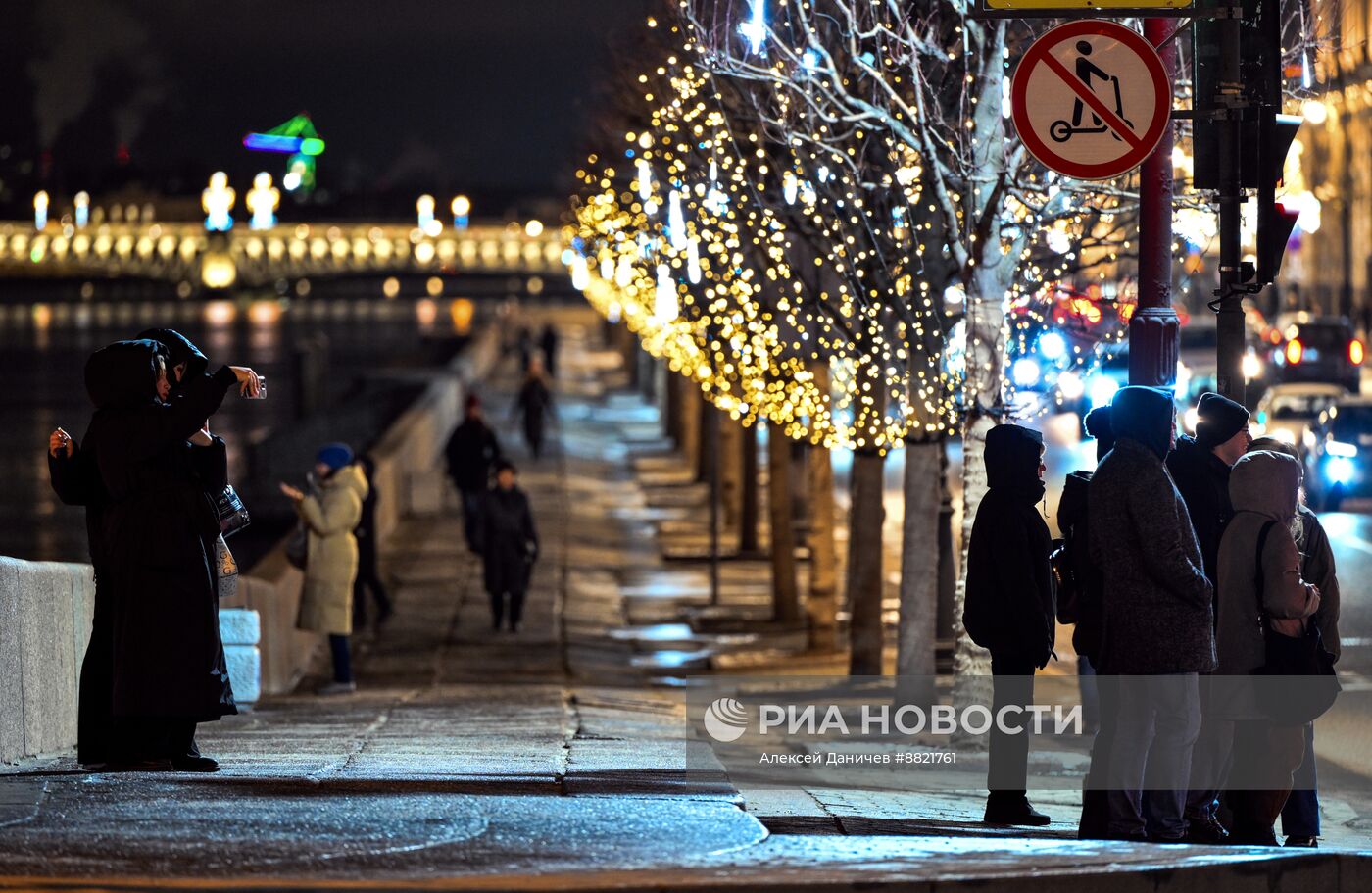 Новогоднее украшение центра Санкт-Петербурга