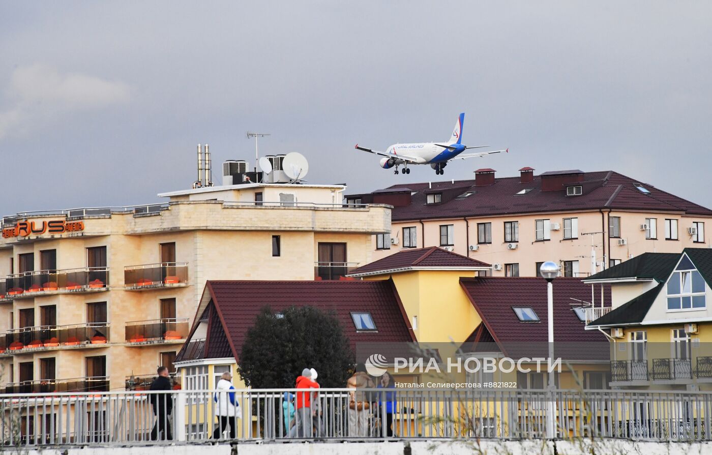 Пассажирский самолёт авиакомпании "Уральские авиалинии"