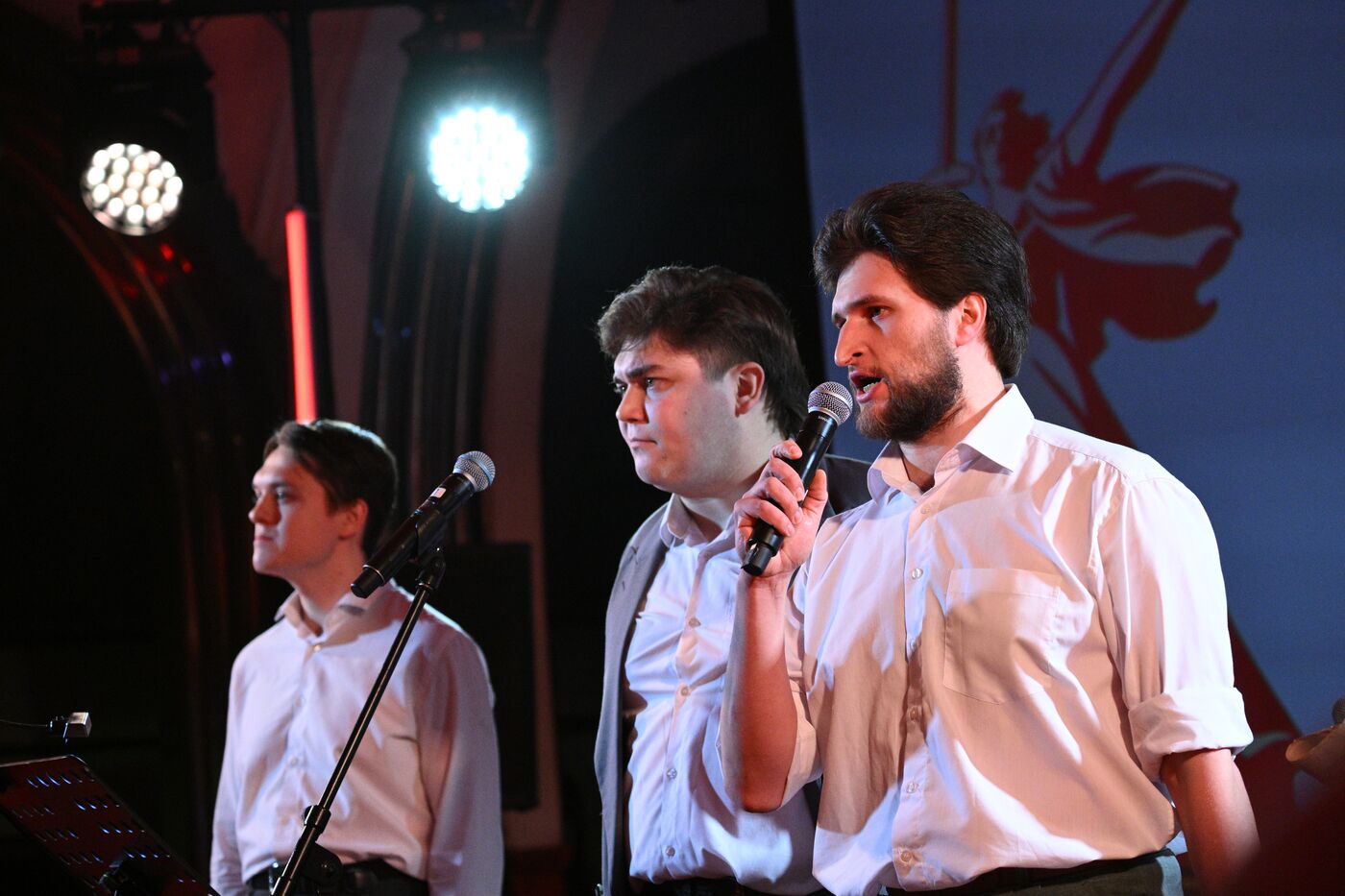 "Чтения Победы" на станции метро "Маяковская"