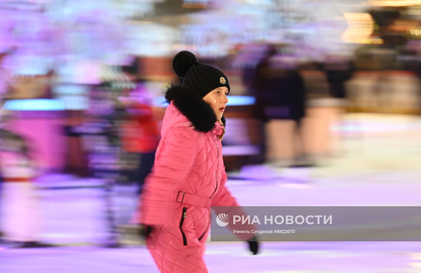 Открытие ГУМ-катка на Красной площади в Москве 