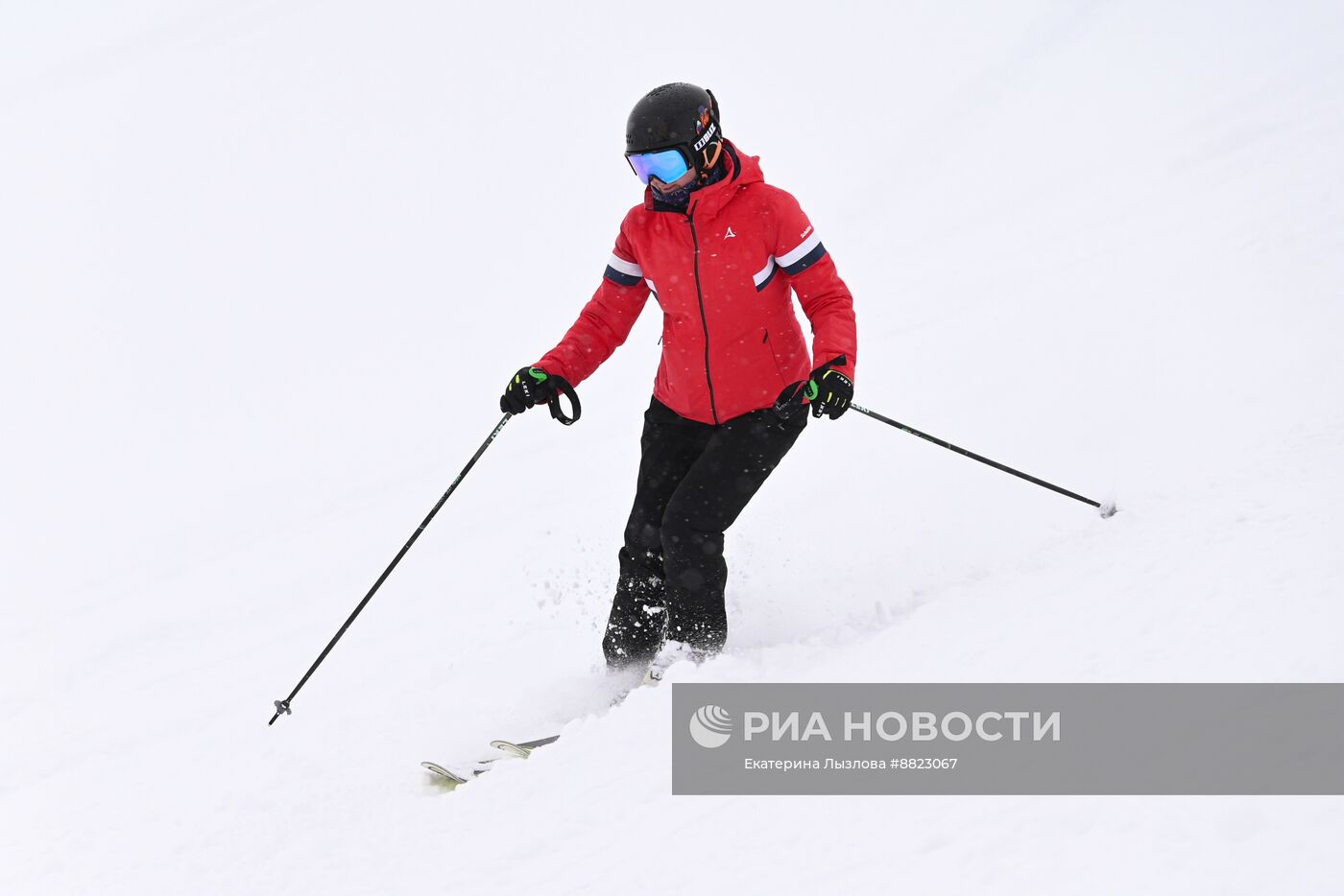 Старт зимнего сезона на горнолыжном курорте "Красная Поляна"