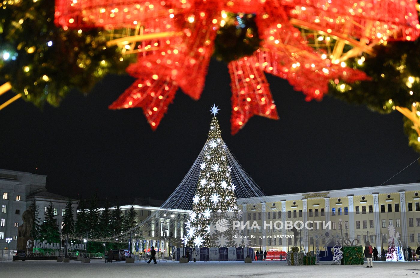 Новогоднее украшение центра Кирова