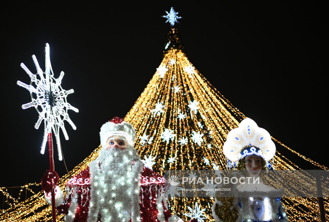 Новогоднее украшение центра Кирова