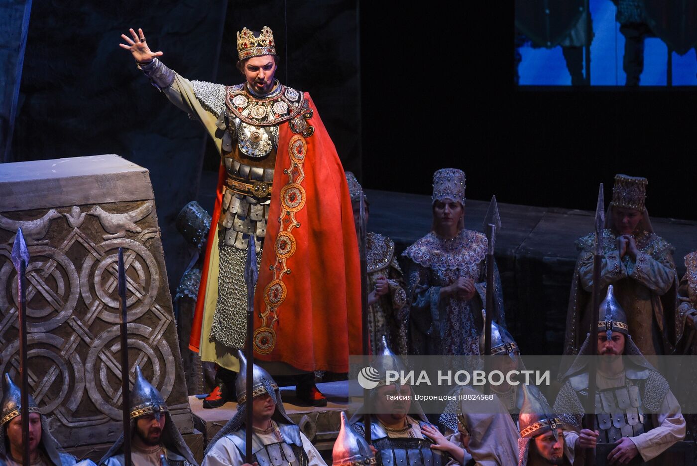 Премьера оперы А. Бородина "Князь Игорь" в Донецке