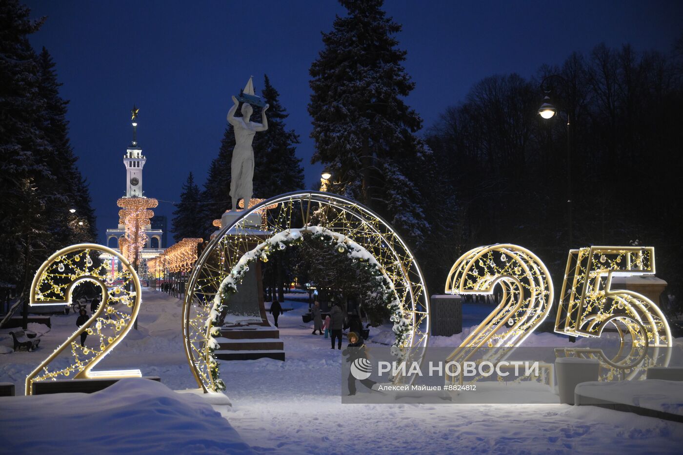 Предновогодняя Москва