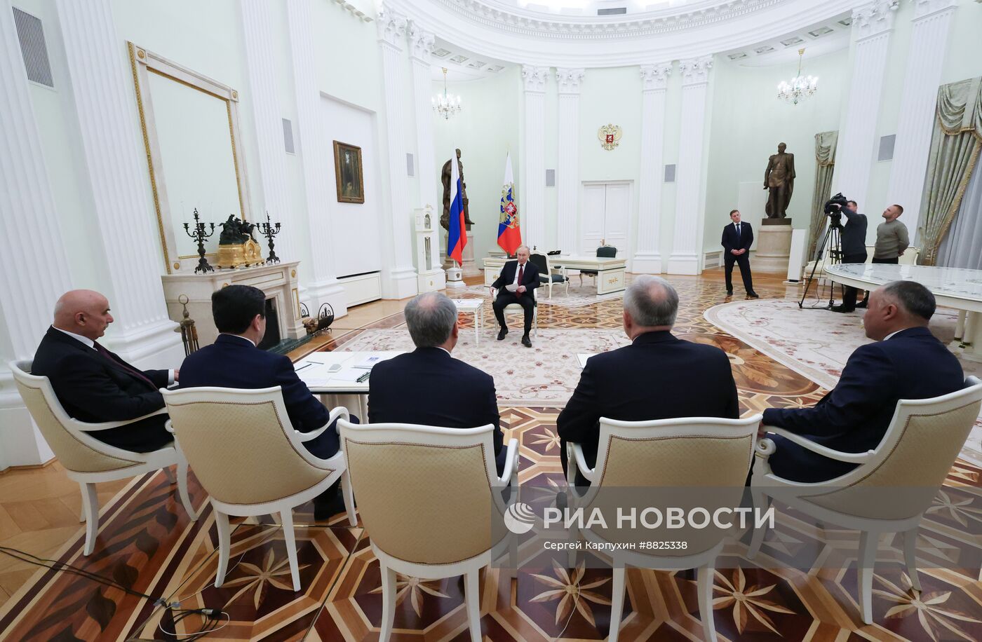 Президент Владимир Путин провел встречу с председателями парламентов государств – членов ОДКБ