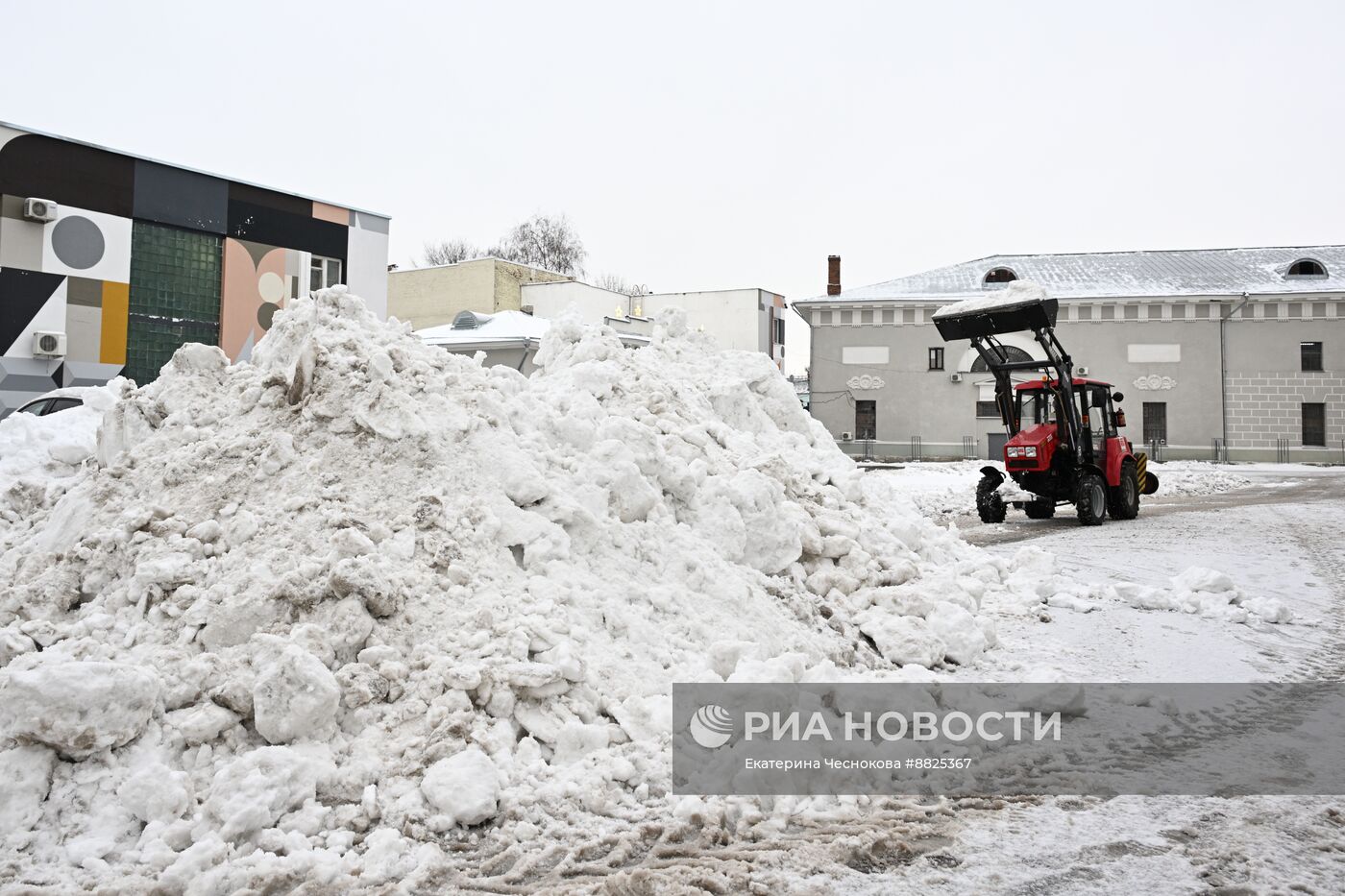 Снег в Москве