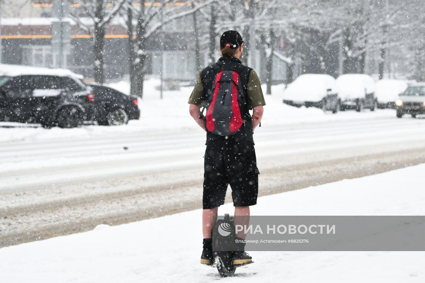 Снег в Москве