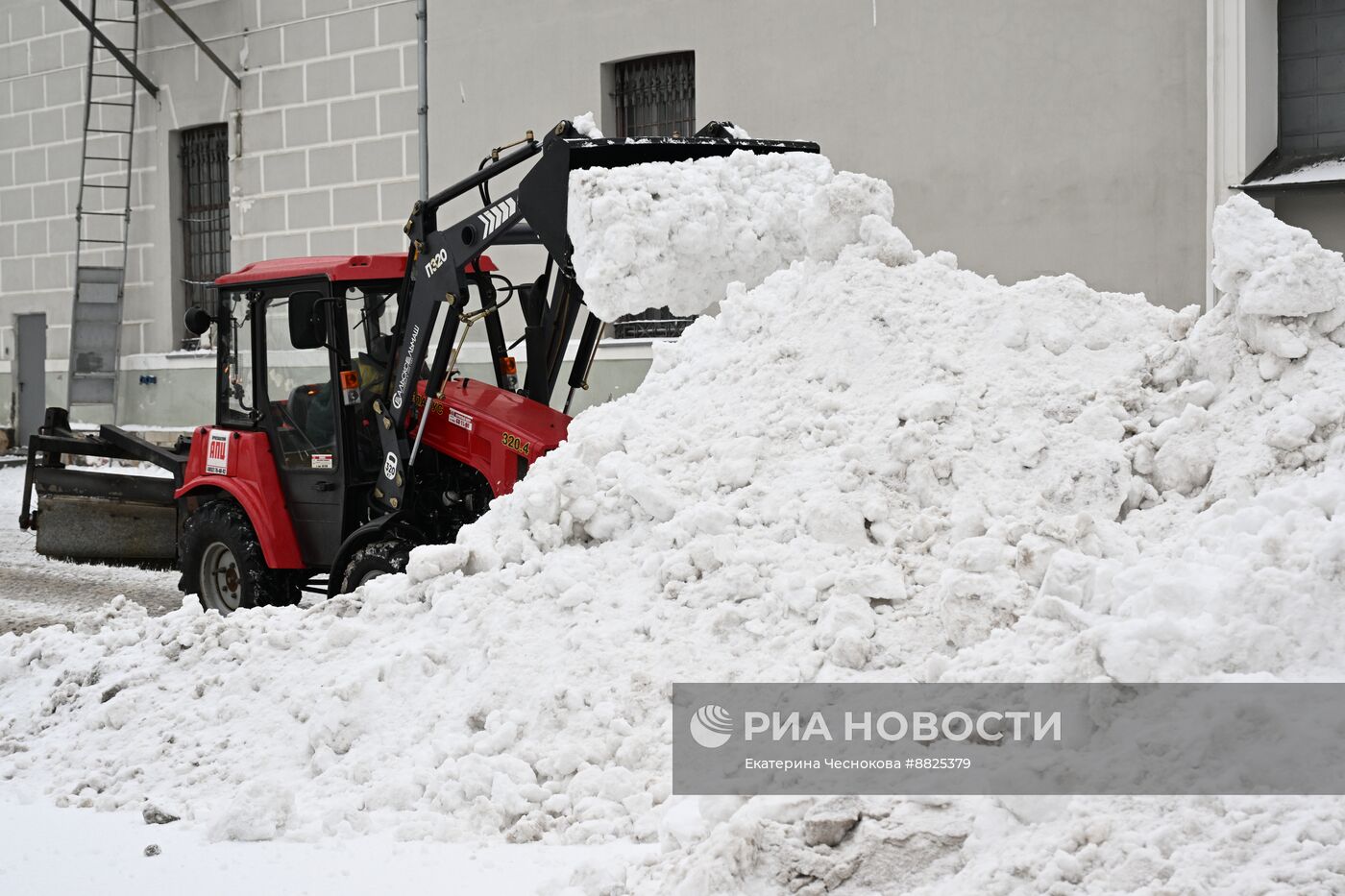 Снег в Москве