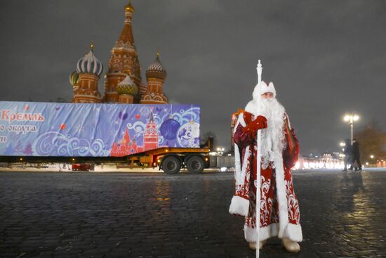 Встреча Главной новогодней елки страны на Красной площади