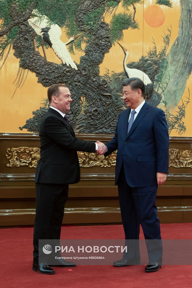 Рабочий визит зампреда Совбеза РФ Д. Медведева в Китай