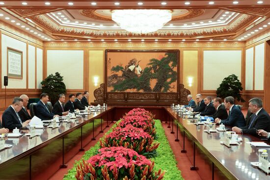 Рабочий визит зампреда Совбеза РФ Д. Медведева в Китай