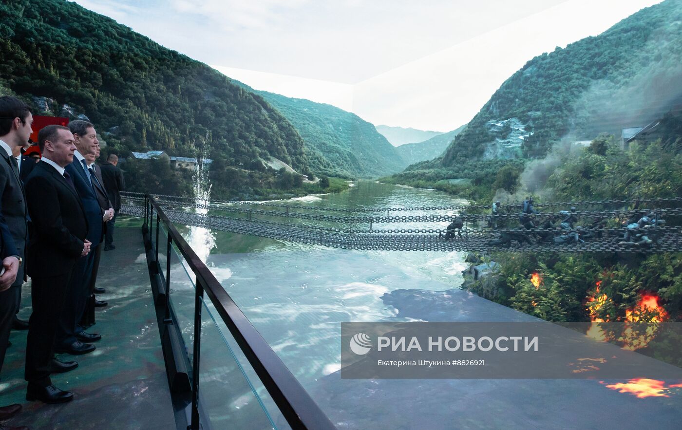 Рабочий визит зампреда Совбеза РФ Д. Медведева в Китай