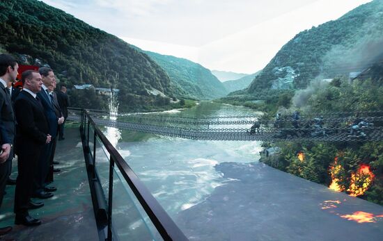 Рабочий визит зампреда Совбеза РФ Д. Медведева в Китай