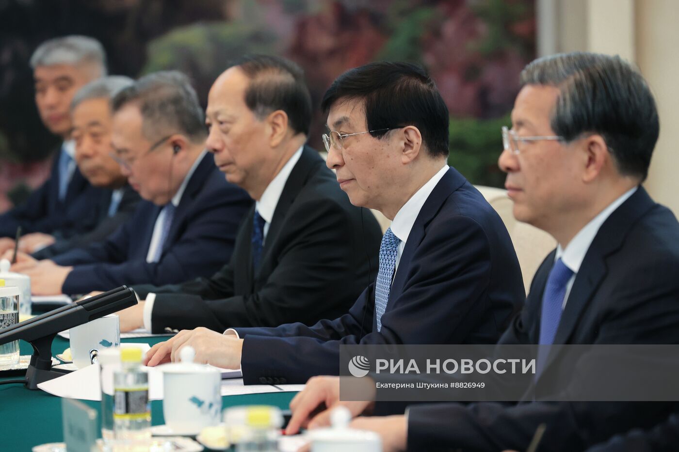 Рабочий визит зампреда Совбеза РФ Д. Медведева в Китай