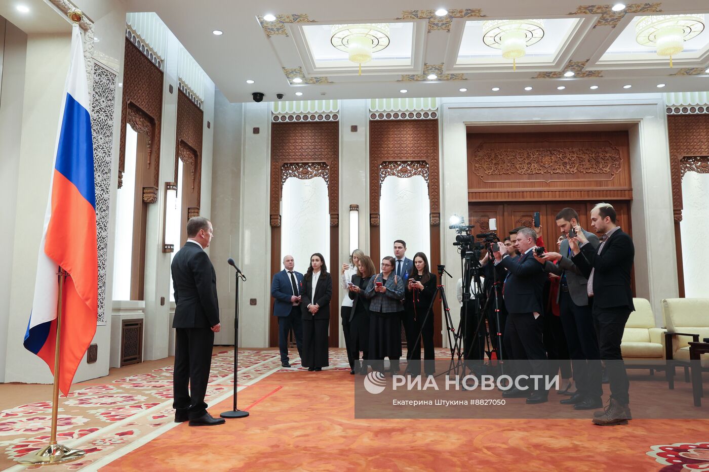 Рабочий визит зампреда Совбеза РФ Д. Медведева в Китай