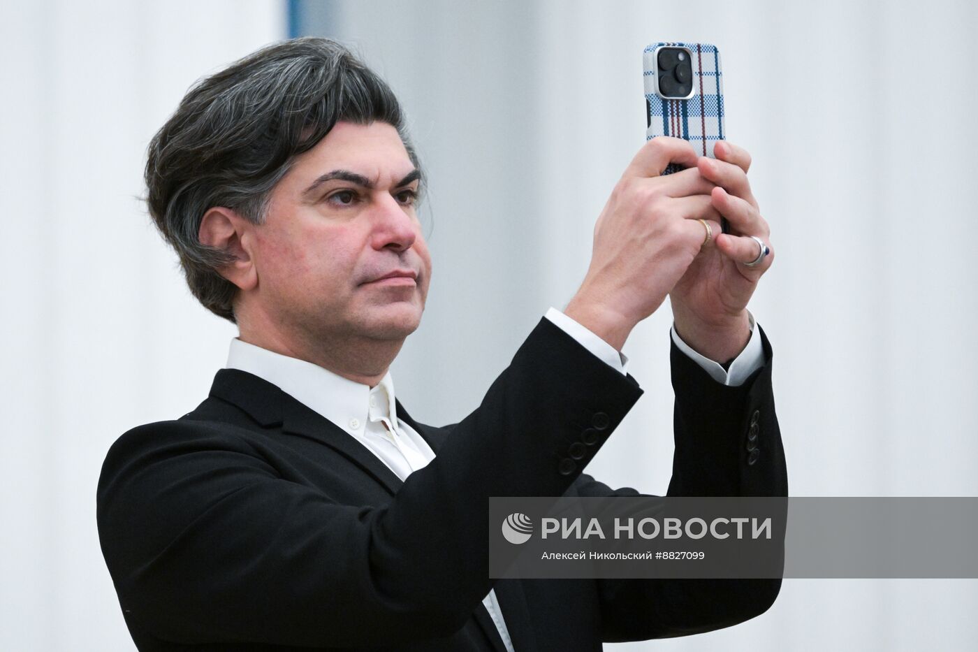 Президент Владимир Путин вручил государственные награды выдающимся россиянам