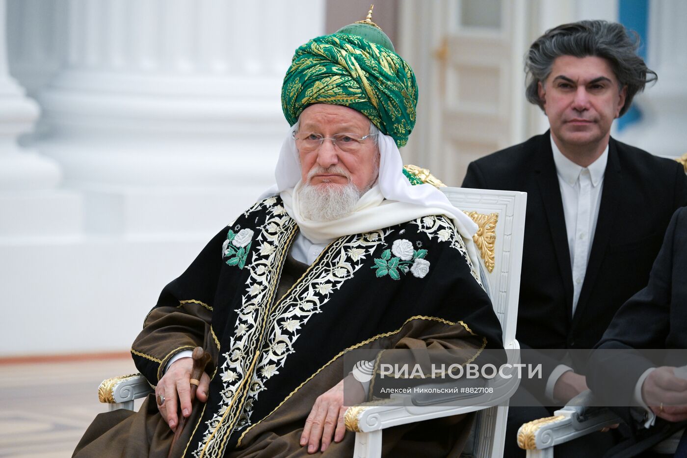 Президент Владимир Путин вручил государственные награды выдающимся россиянам