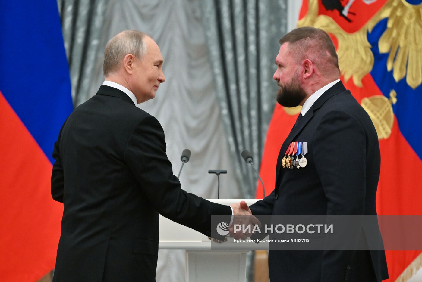 Президент Владимир Путин вручил государственные награды выдающимся россиянам