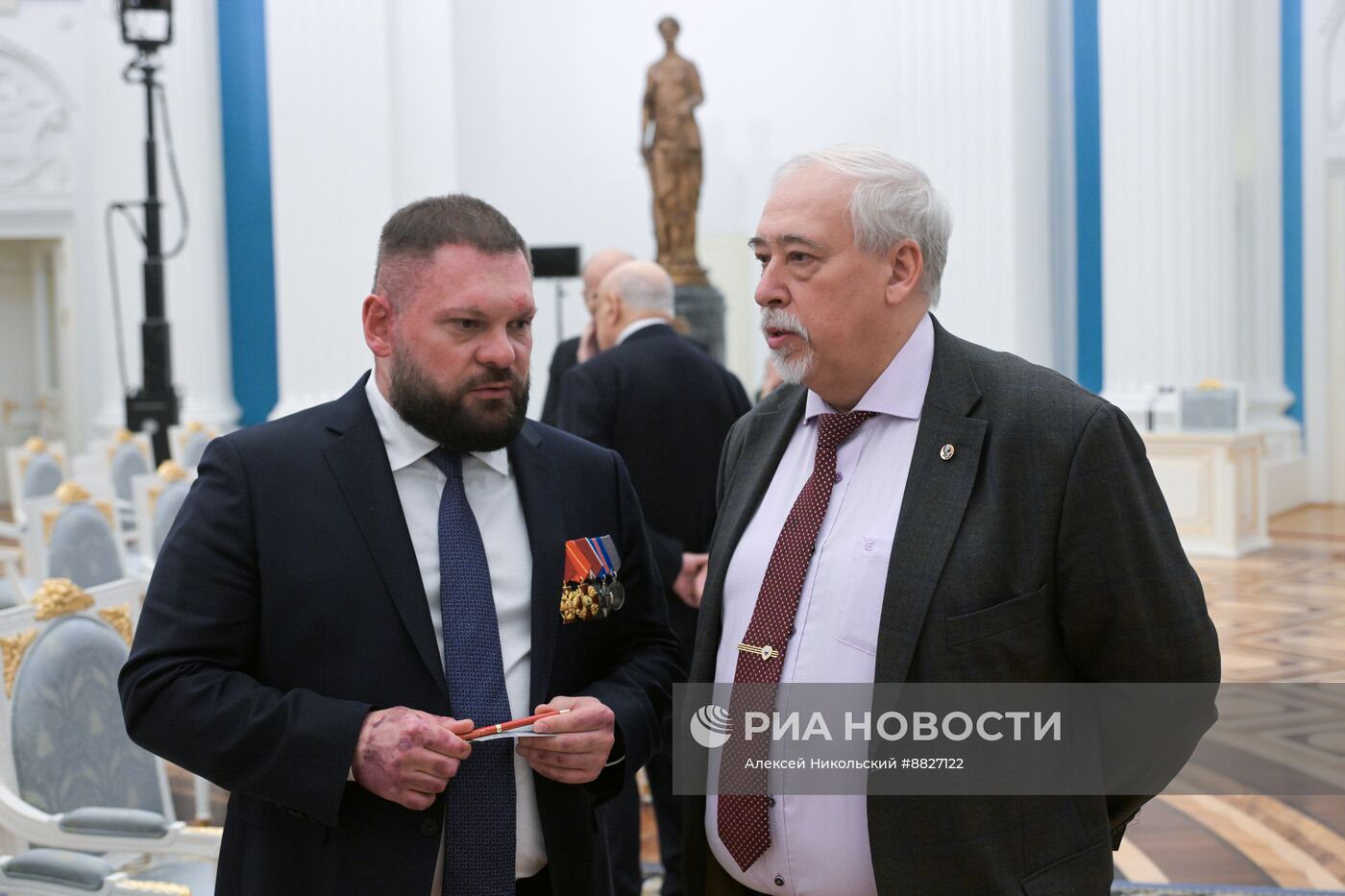 Президент Владимир Путин вручил государственные награды выдающимся россиянам