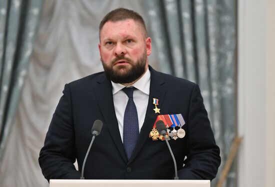 Президент Владимир Путин вручил государственные награды выдающимся россиянам