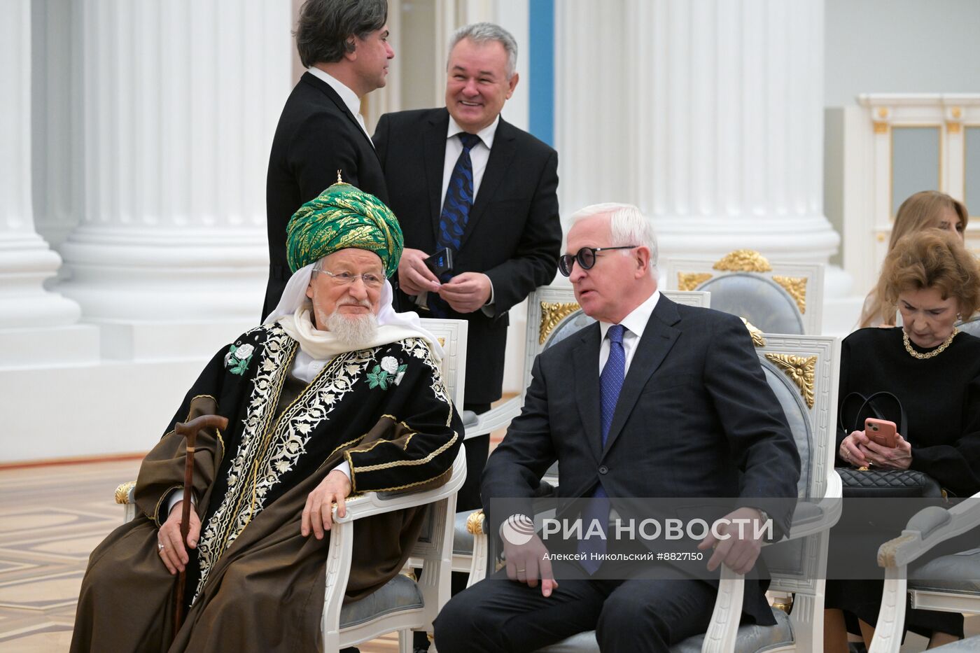 Президент Владимир Путин вручил государственные награды выдающимся россиянам