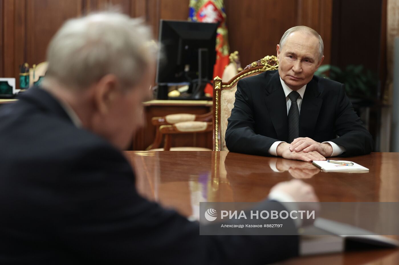 Президент Владимир Путин встретился с председателем Конституционного Суда РФ В. Зорькиным