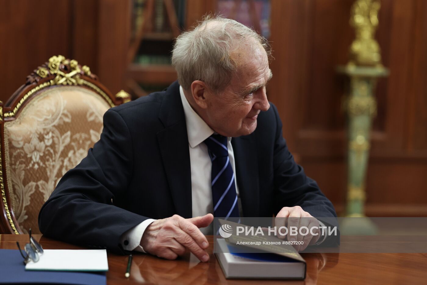 Президент Владимир Путин встретился с председателем Конституционного Суда РФ В. Зорькиным