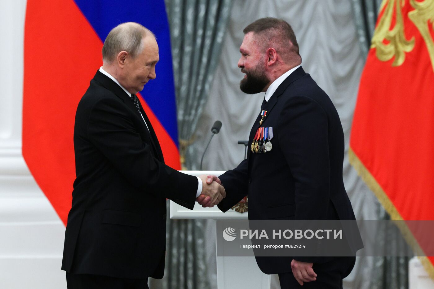 Президент Владимир Путин вручил государственные награды выдающимся россиянам