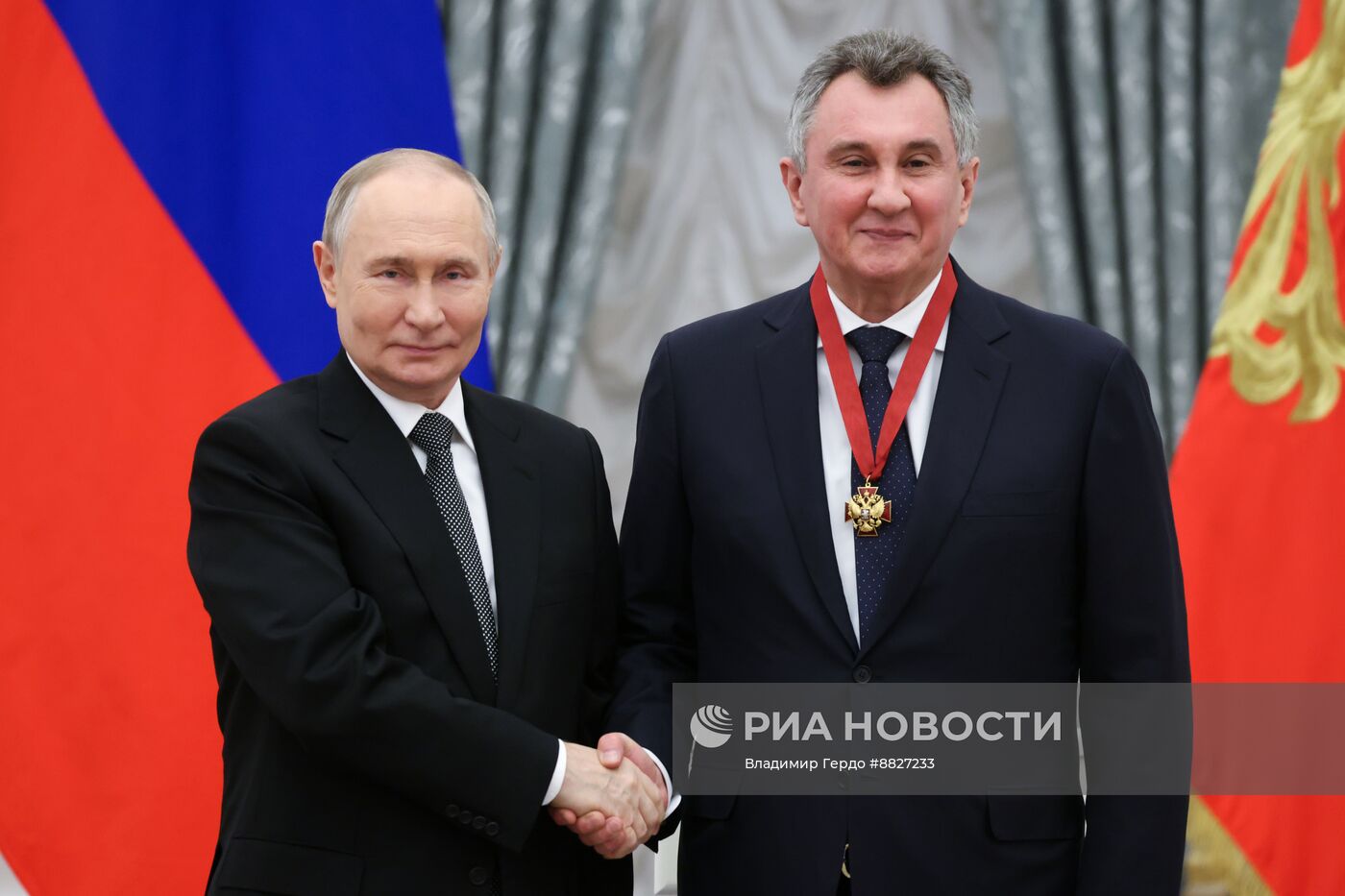 Президент Владимир Путин вручил государственные награды выдающимся россиянам