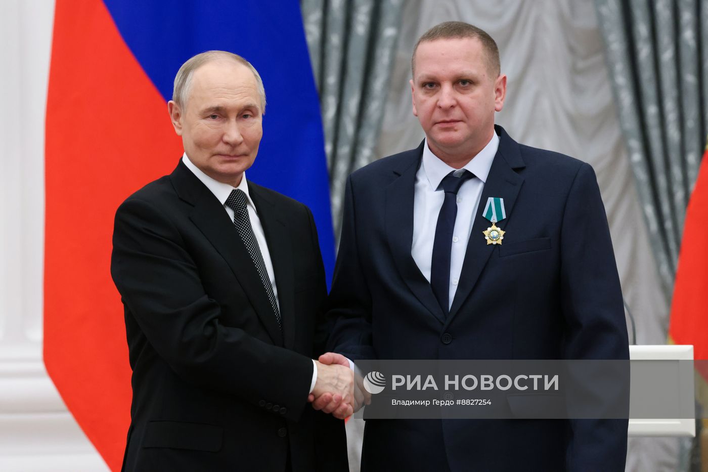 Президент Владимир Путин вручил государственные награды выдающимся россиянам