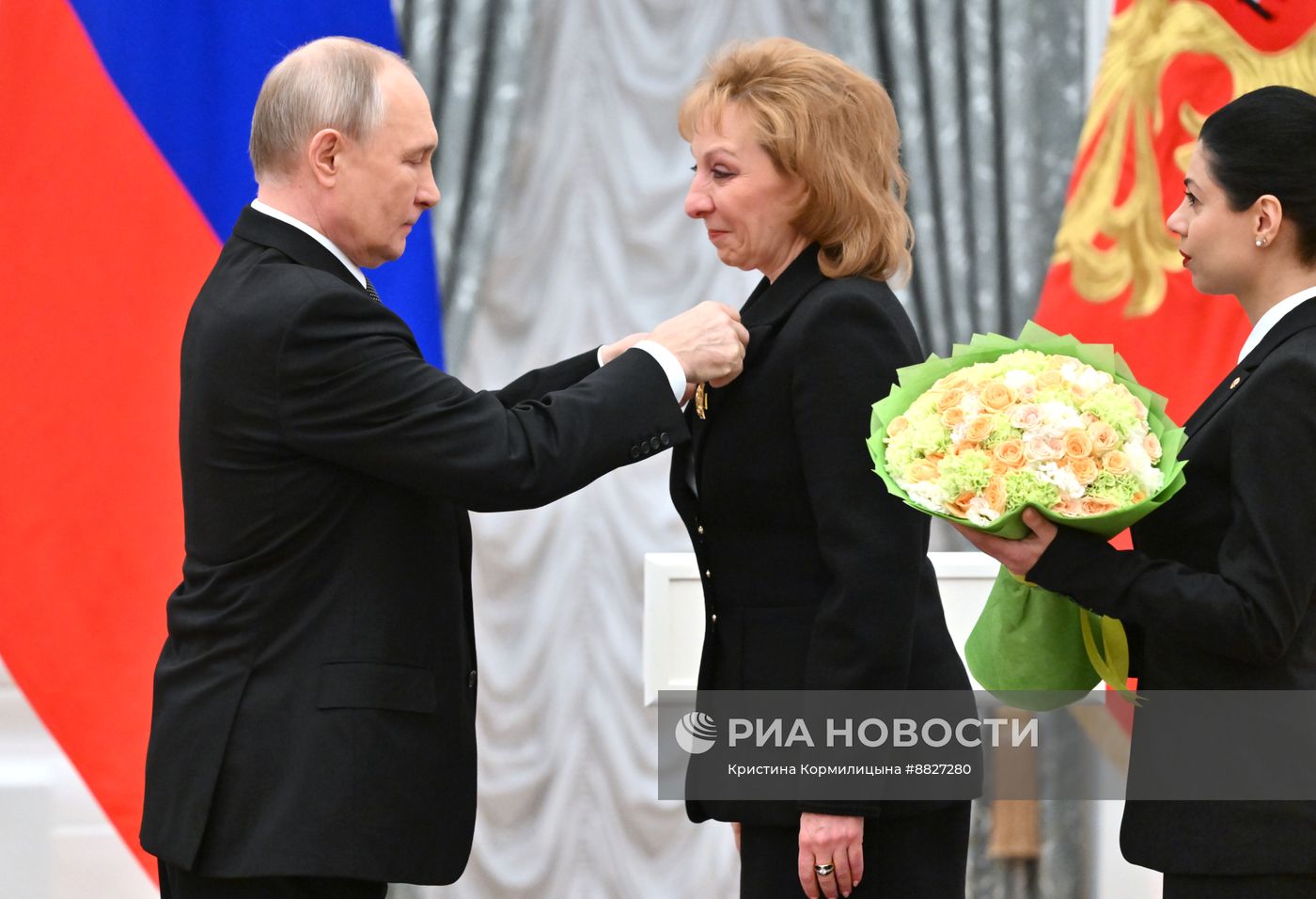 Президент Владимир Путин вручил государственные награды выдающимся россиянам
