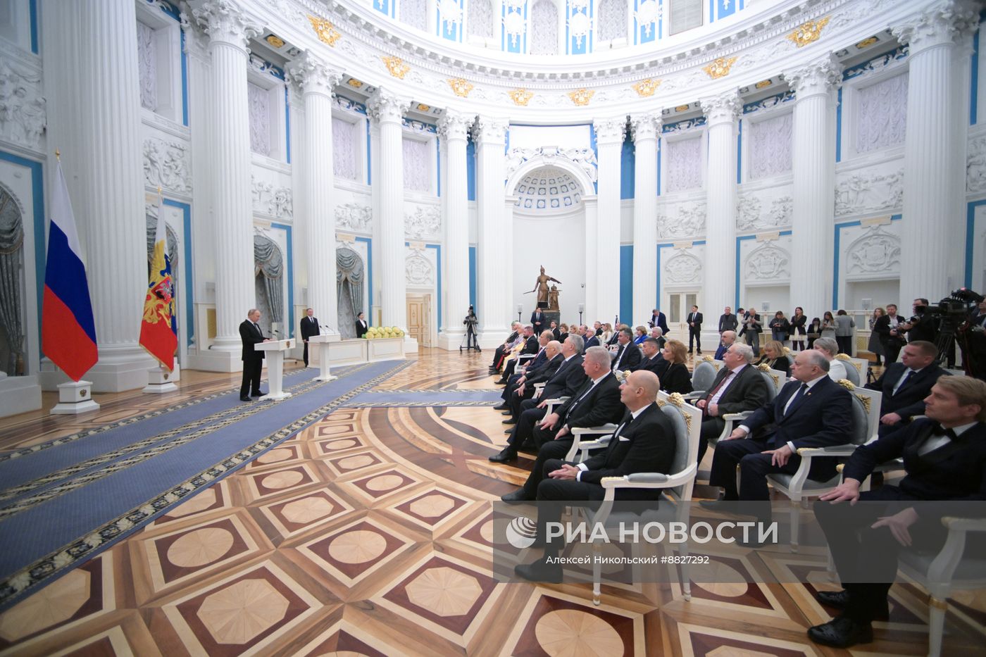Президент Владимир Путин вручил государственные награды выдающимся россиянам