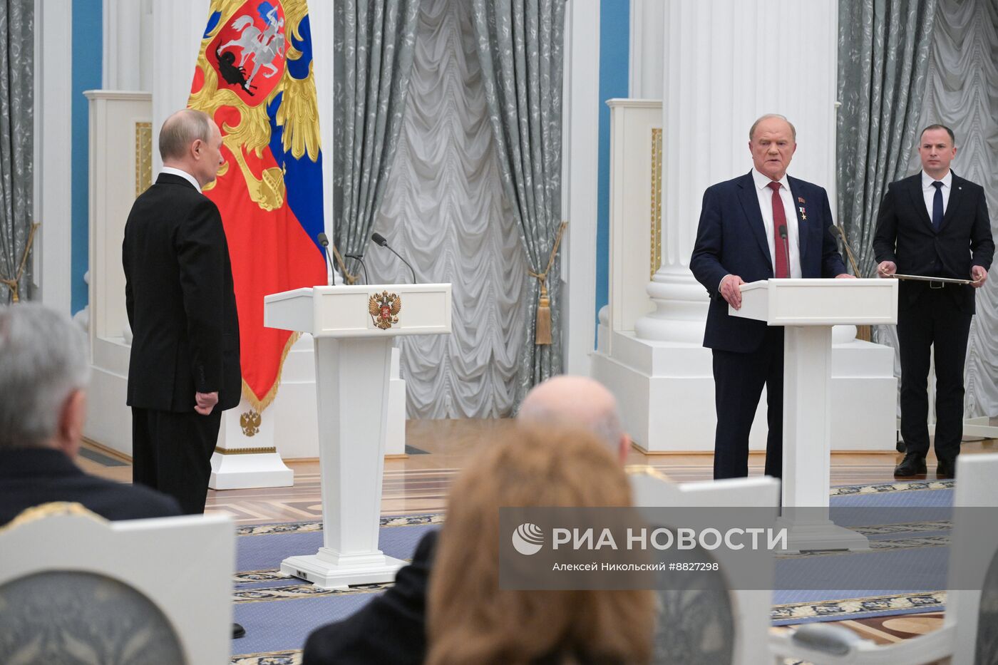 Президент Владимир Путин вручил государственные награды выдающимся россиянам