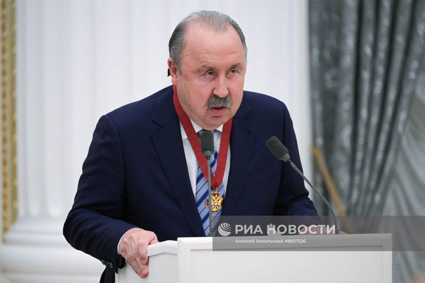 Президент Владимир Путин вручил государственные награды выдающимся россиянам