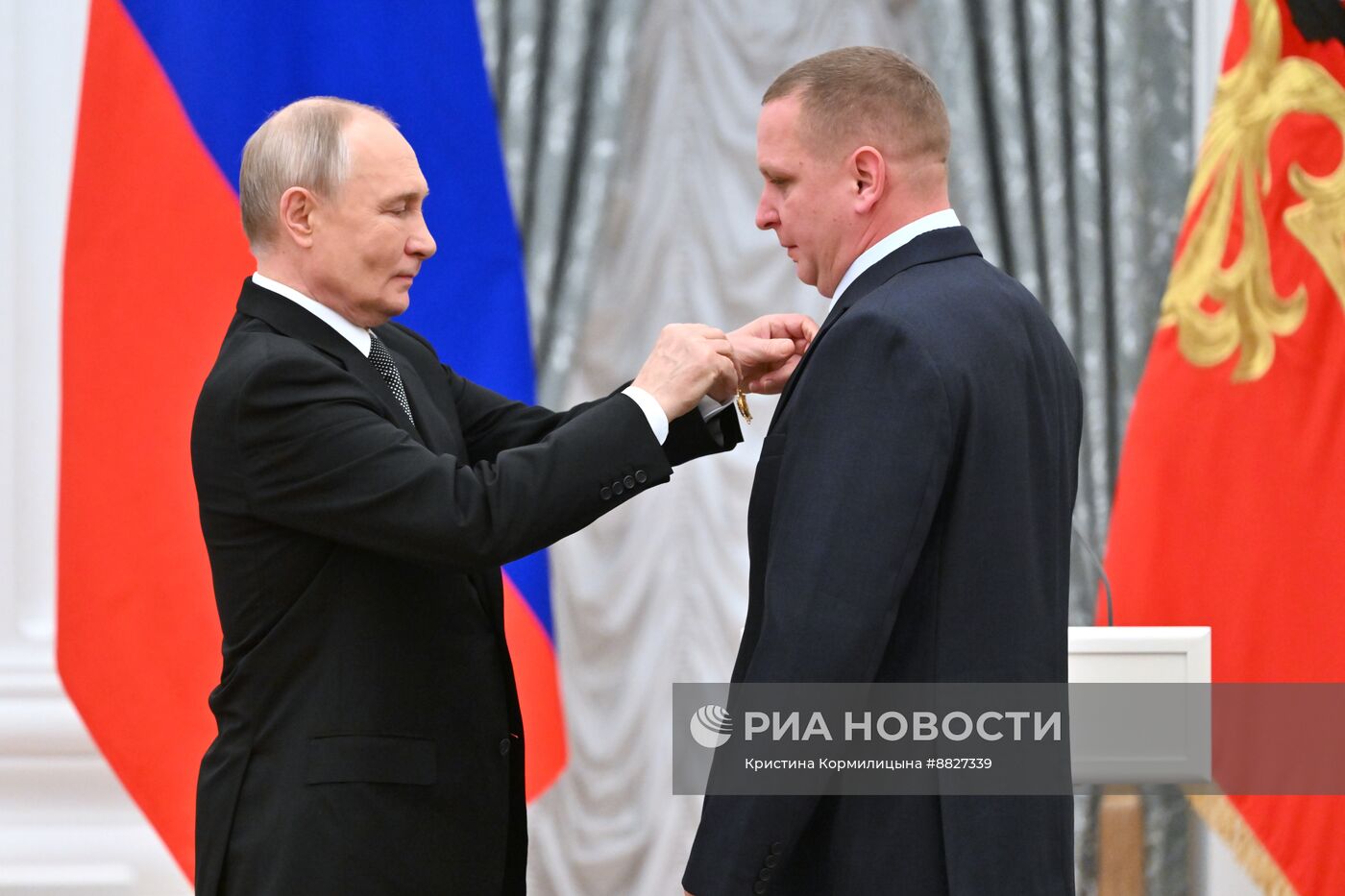 Президент Владимир Путин вручил государственные награды выдающимся россиянам