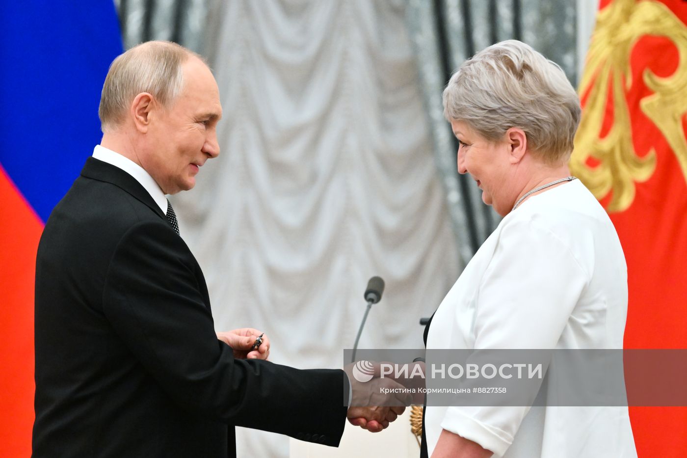 Президент Владимир Путин вручил государственные награды выдающимся россиянам