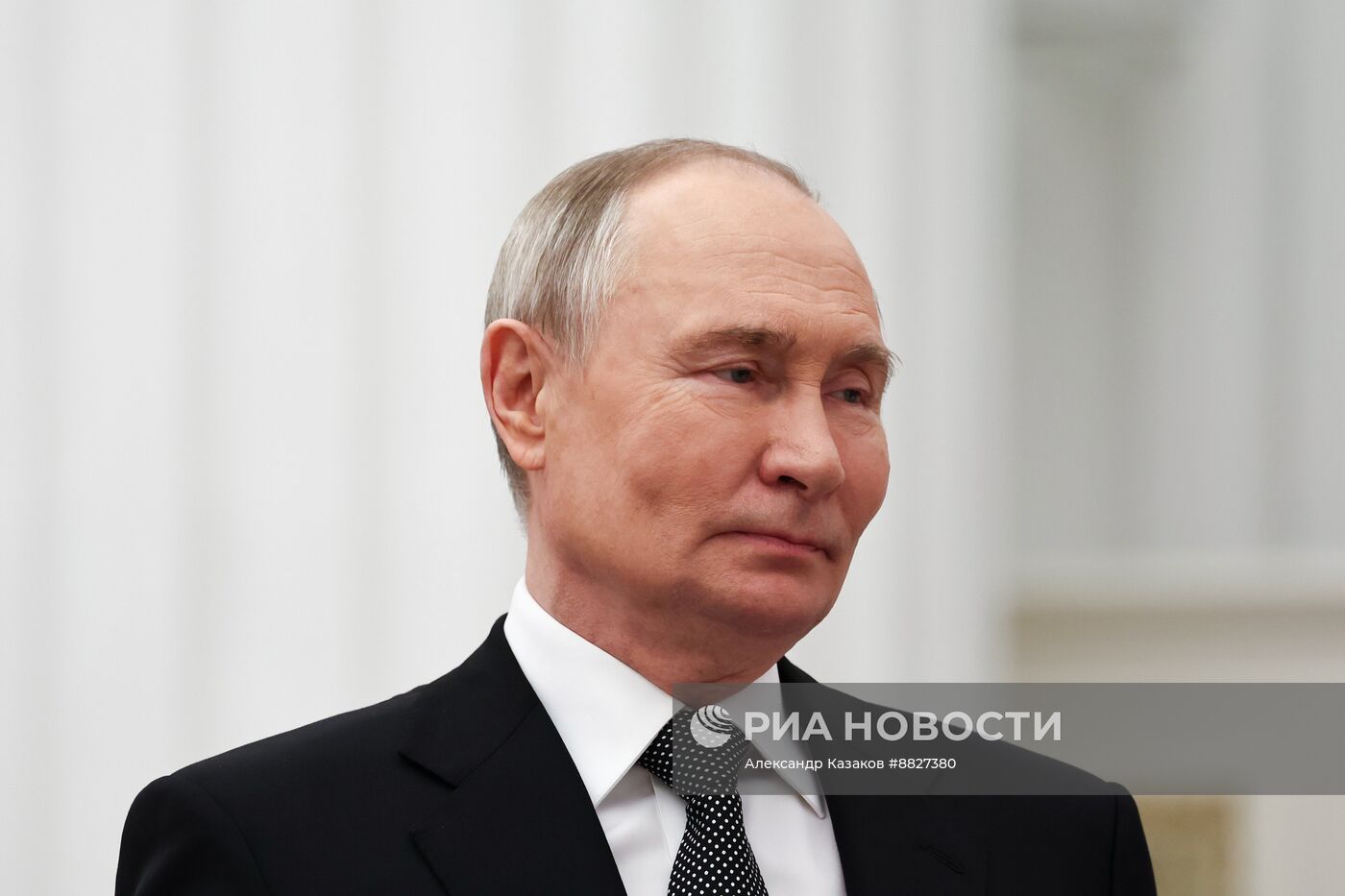 Президент Владимир Путин вручил государственные награды выдающимся россиянам