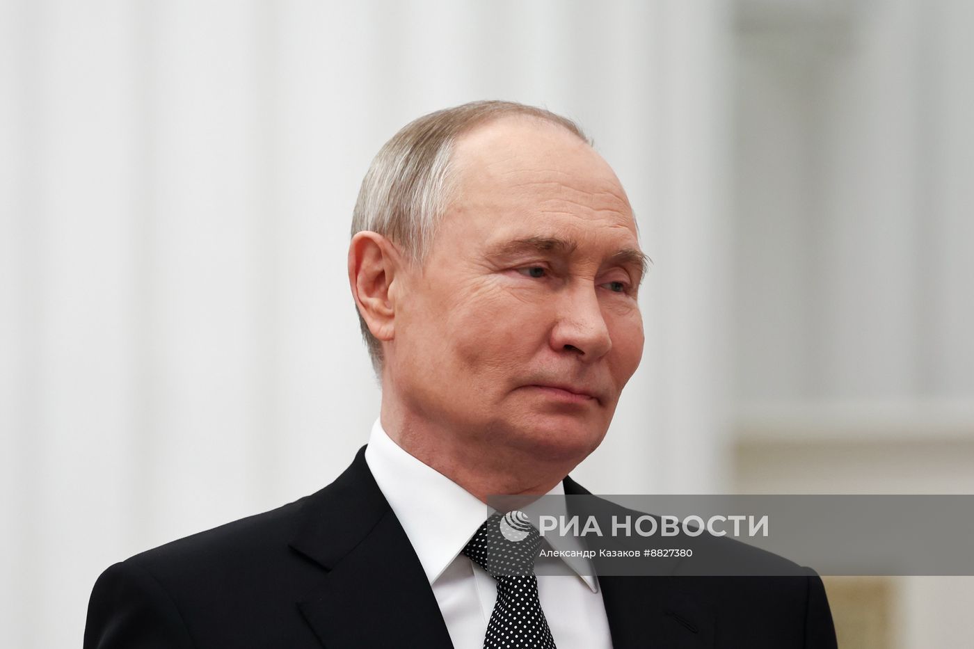 Президент Владимир Путин вручил государственные награды выдающимся россиянам